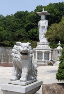 Mireukdaebul (Buddha of the future state) statue at Bongeunsa Temple.