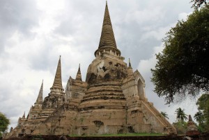 The three large stupas in Wat Phra Si Samphet.