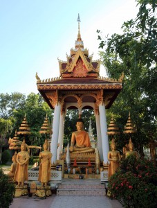 Buddhist statue in Wat Si Saket.