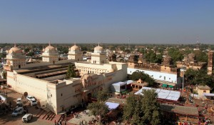 Ram Raja Temple, seen from the top of Chaturbhuj Temple.