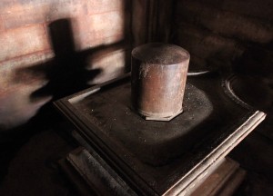 Linga and yoni in the inner sanctum of the Visvanatha Temple.