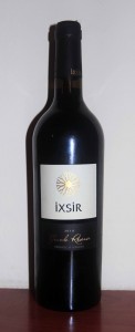 Lebanese red wine made from a blend of Cabernet Sauvignon and Syrah.