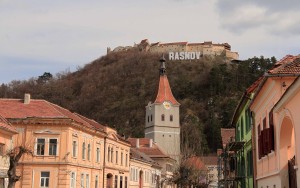 The Râșnov Citadel seen from the town of Râșnov.
