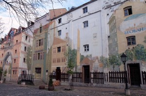 Painted buildings along Skadarska Street.