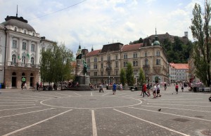 Another view of Prešeren Square (with the statue of the Slovene national poet France Prešeren in view).