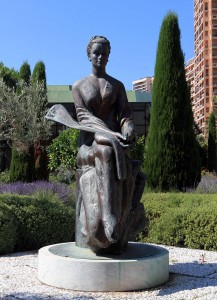 Statue of Princess Grace.