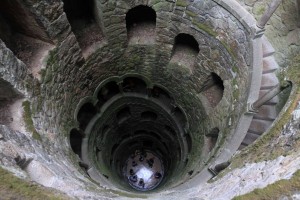 Looking down the Initiatic Well (a "subterranean tower" that sinks 27 meters in to the earth.
